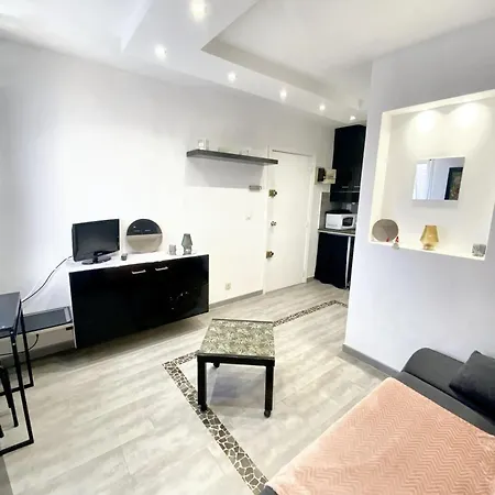 Moderne A Cap D'agde - 15 M² - Proche Des Plages