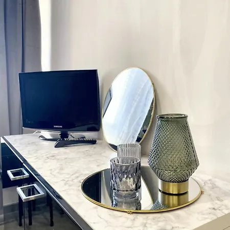 Moderne A Cap D'agde - 15 M² - Proche Des Plages