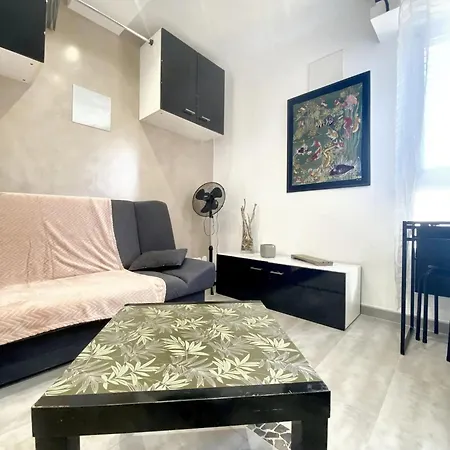 Apartamento Moderne A Cap D'agde - 15 M² - Proche Des Plages *